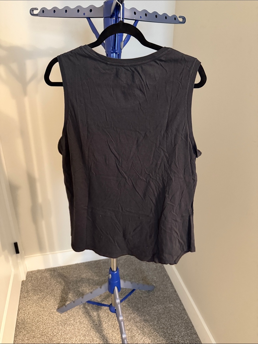 Levi's Black Tank with Red Logo Batwing - Picture 3 of 3